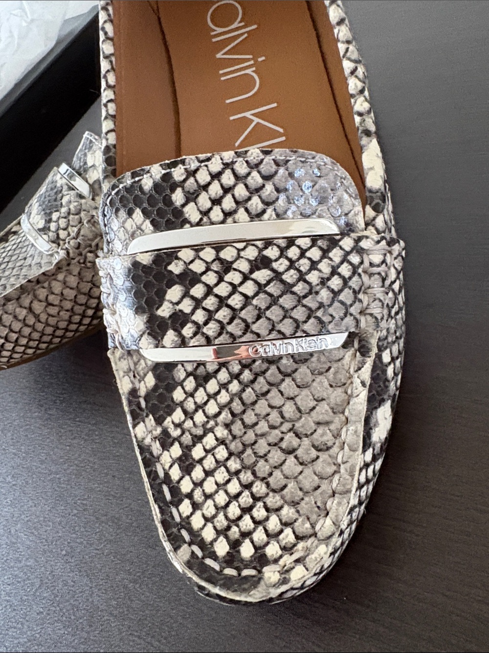 Women’s Calvin Klein Snake-Print Loafers - Size 7.5 - Picture 8 of 8